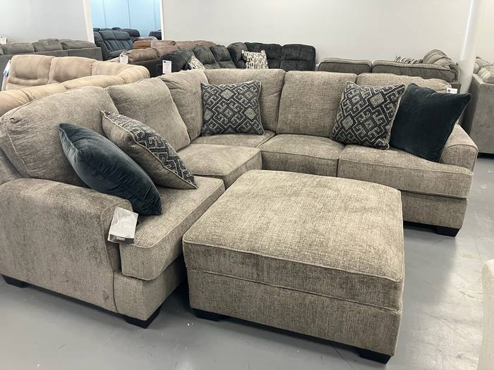 Living room furniture example at BoxDrop Ludington